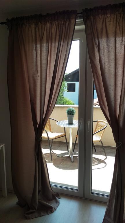 Apartment Casa Eni Drazice Dış mekan fotoğraf