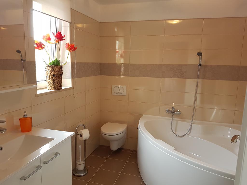 Apartment Casa Eni Drazice Dış mekan fotoğraf